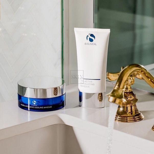 Набір "Оксамитова шкіра" iS Clinical Smooth & Soothe Clinical Facial 000233 фото